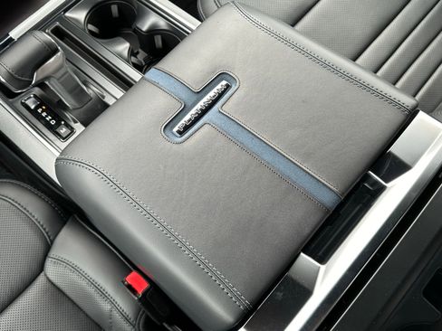 Used 2024 Ford F150 Platinum image 27