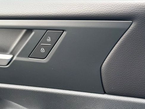 New 2026 Volkswagen Jetta SE FWD image 24