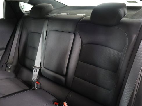 Used 2022 Chevrolet Malibu LT image 28