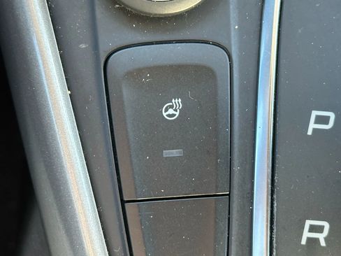 Used 2017 Ford Focus Titanium image 37