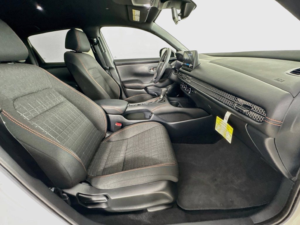 Used 2024 Honda HR-V Sport image 35