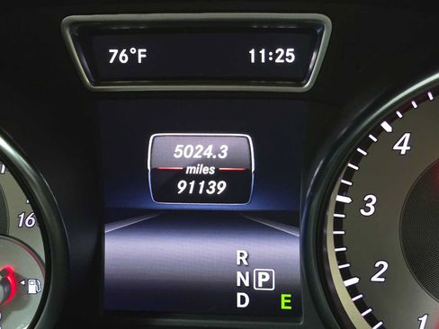 Used 2015 Mercedes-Benz CLA 250 4MATIC image 29