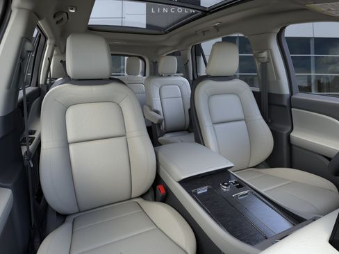 New 2026 Lincoln Aviator Reserve AWD/4WD image 10