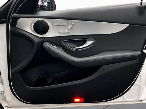 Used 2019 Mercedes-Benz C 300 Sedan image 22