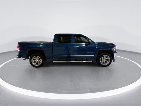 Used 2018 GMC Sierra 1500 SLT w/ SLT Premium Package image 9
