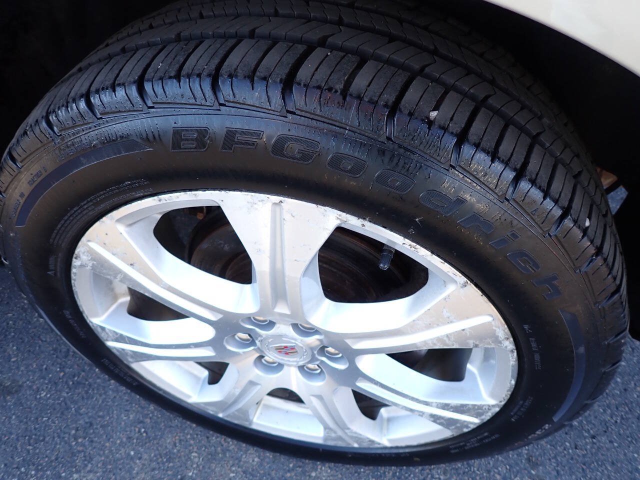 Used 2013 Cadillac SRX Performance AWD/4WD image 13