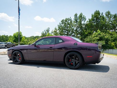 Used 2020 Dodge Challenger SRT Hellcat RWD image 15