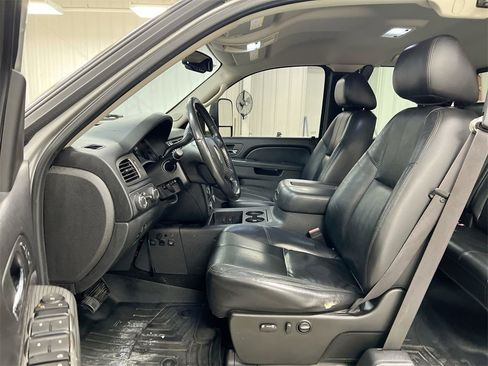 Used 2011 Chevrolet Silverado 2500 LTZ w/ LTZ Plus Package image 18