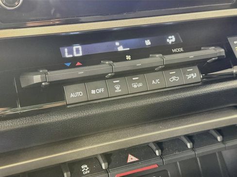 Used 2026 Toyota Tundra SR5 AWD/4WD image 18