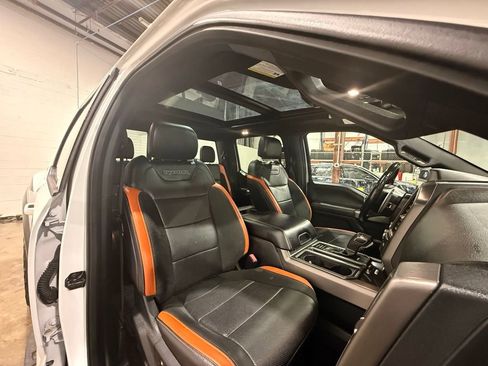 Used 2018 Ford F150 Raptor w/ Equipment Group 802A Luxury image 26