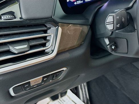 Used 2022 BMW X5 sDrive40i w/ M Sport Package image 10