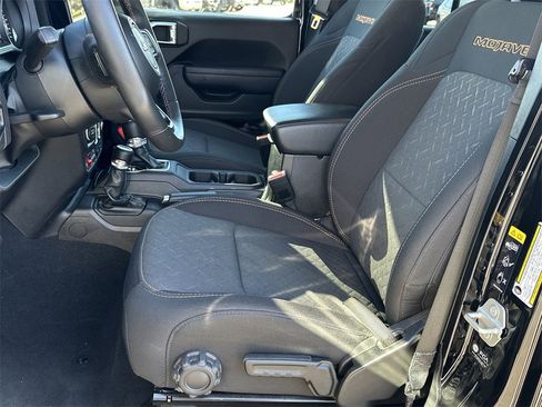 Used 2024 Jeep Gladiator Mojave image 13