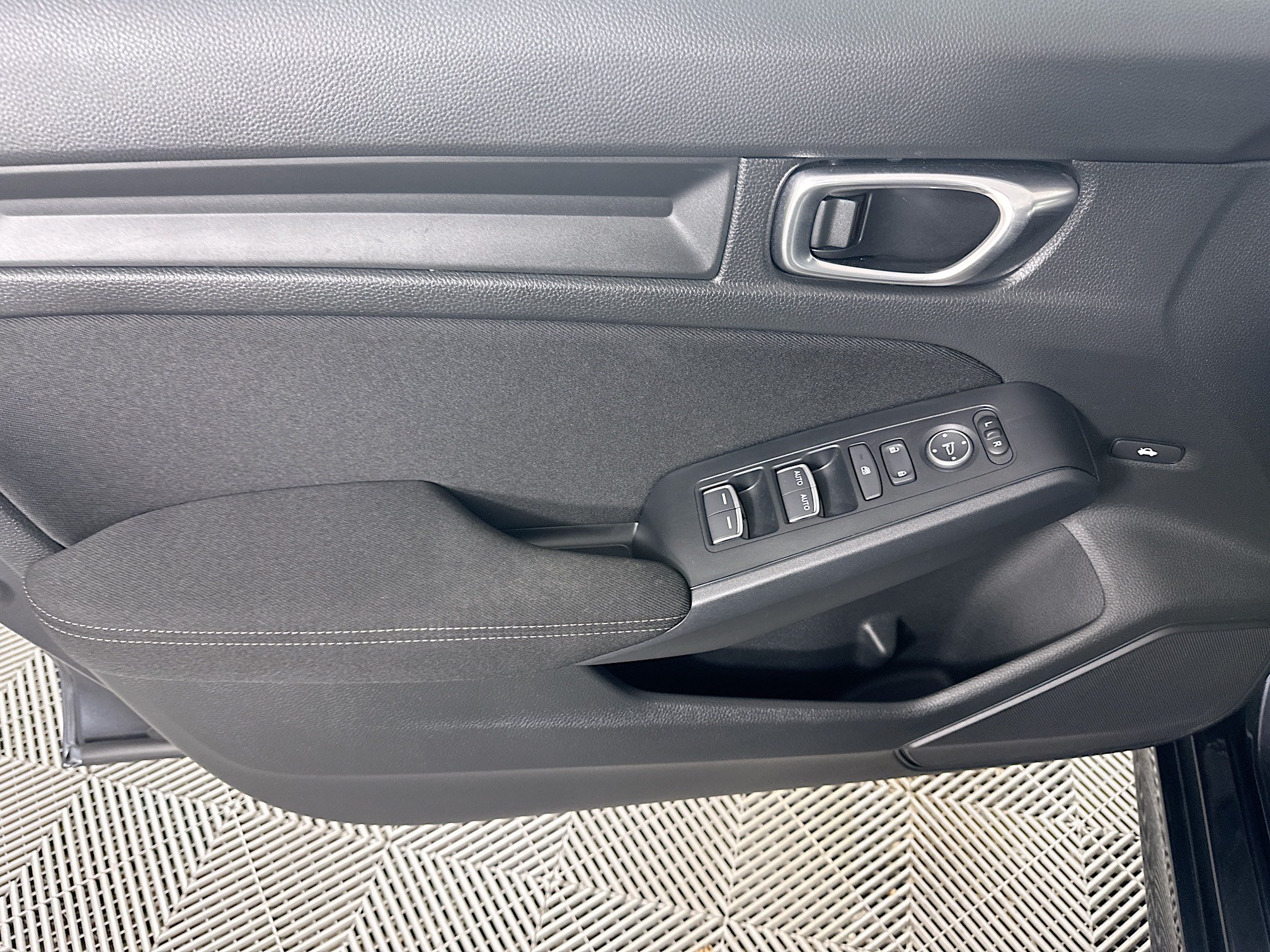 Used 2024 Honda Civic Sport image 17