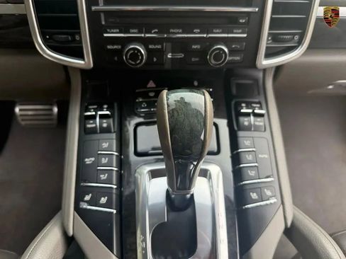 Used 2012 Porsche Cayenne S image 19