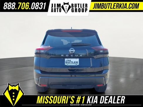 Used 2024 Nissan Rogue S FWD image 21