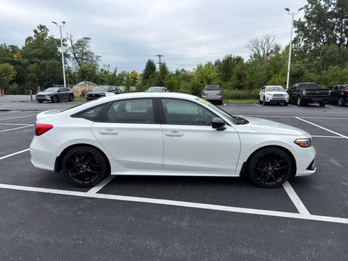 Used 2024 Honda Civic Sport image 7