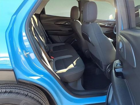 Used 2024 Chevrolet TrailBlazer LT w/ LT Cold Weather Package image 14