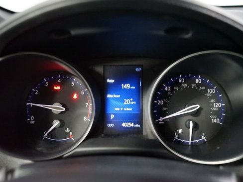 Used 2018 Toyota C-HR XLE image 15