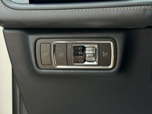 Used 2025 Lincoln Aviator Reserve w/ Jet Appearance Package AWD/4WD image 46