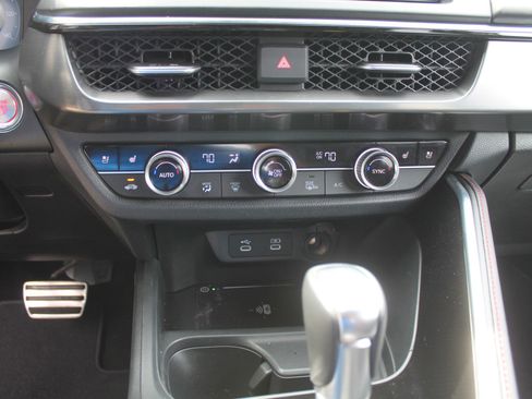 Used 2025 Acura ADX A-Spec FWD image 12