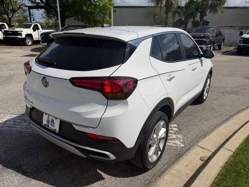 Used 2021 Buick Encore GX Preferred image 4