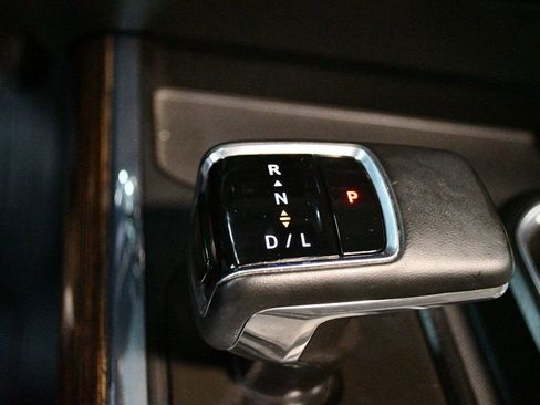 Used 2024 GMC Sierra 1500 Elevation w/ Elevation Premium Package AWD/4WD image 73