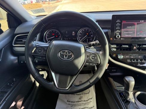 Used 2023 Toyota Camry SE image 14