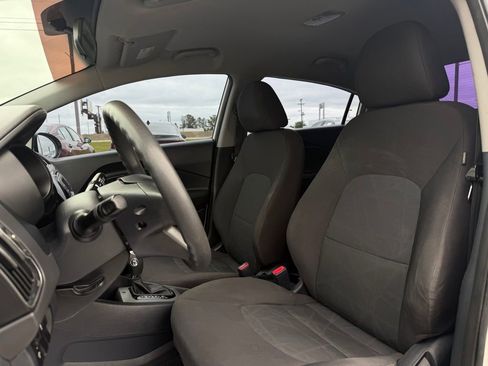 Used 2016 Kia Rio LX FWD image 10