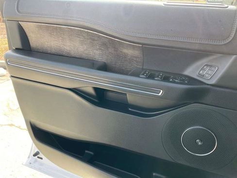 Used 2019 Ford Expedition Limited w/ Equipment Group 301A image 44