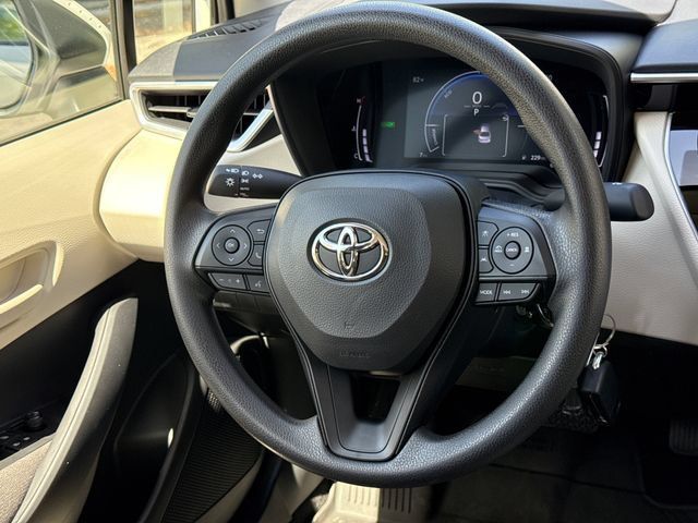 Certified 2026 Toyota Corolla LE FWD image 21