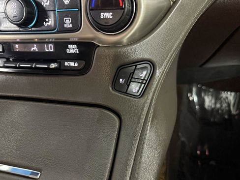 Used 2018 GMC Yukon XL Denali w/ Denali Ultimate Package AWD/4WD image 23