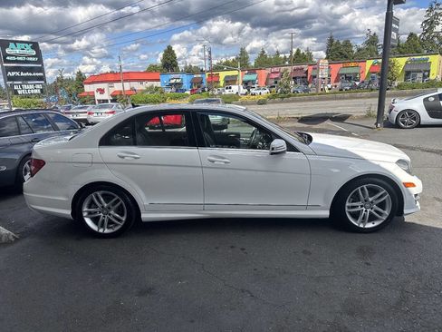 Used 2014 Mercedes-Benz C 250 Sedan image 9