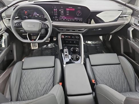 Used 2025 Audi SQ5 Premium Plus image 19