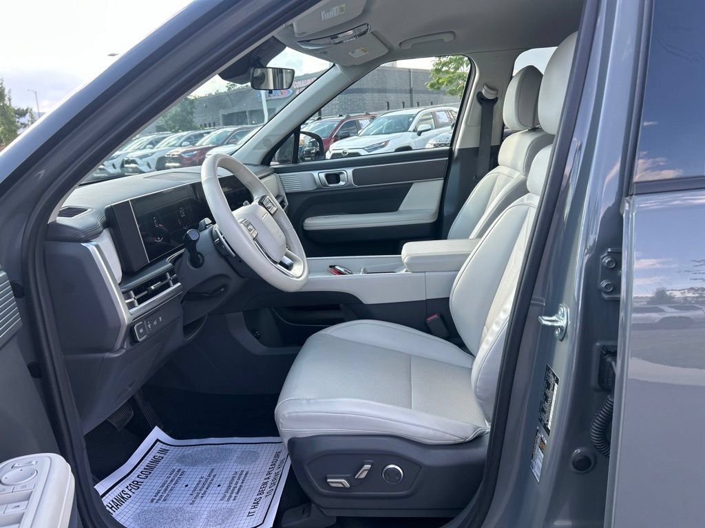 Used 2026 Hyundai Santa Fe SEL AWD/4WD image 23
