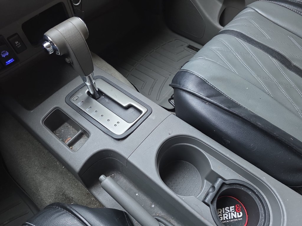 Used 2014 Nissan Frontier SV RWD image 28