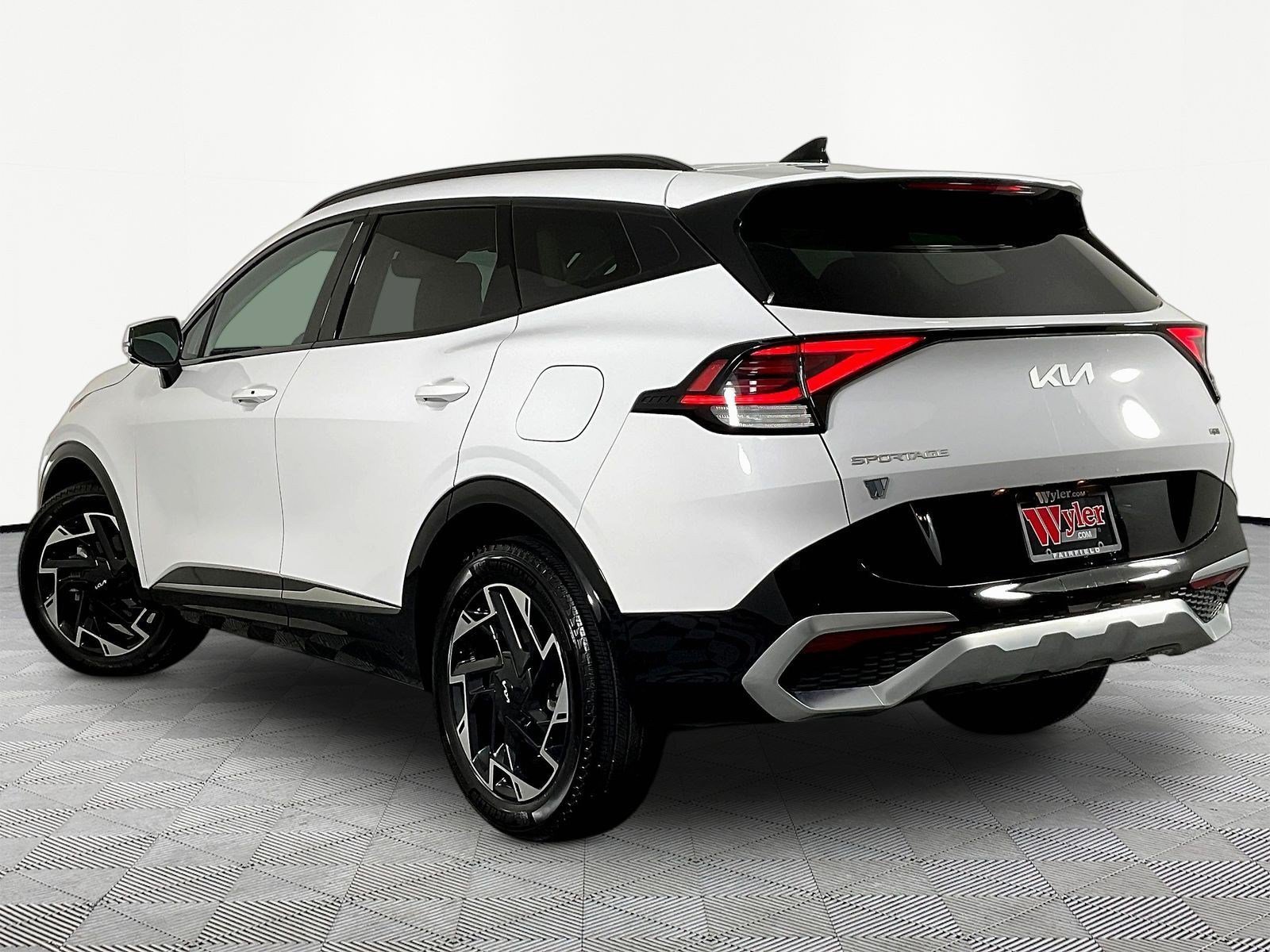 Used 2024 Kia Sportage SX AWD/4WD image 4