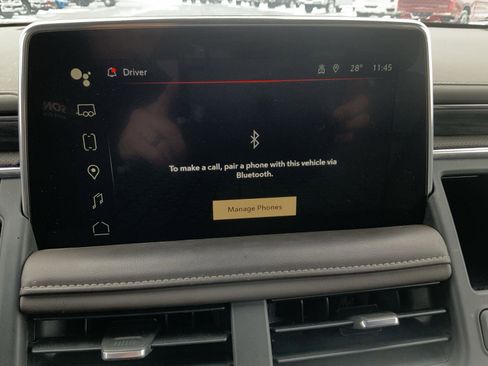 Used 2023 GMC Yukon SLT image 45