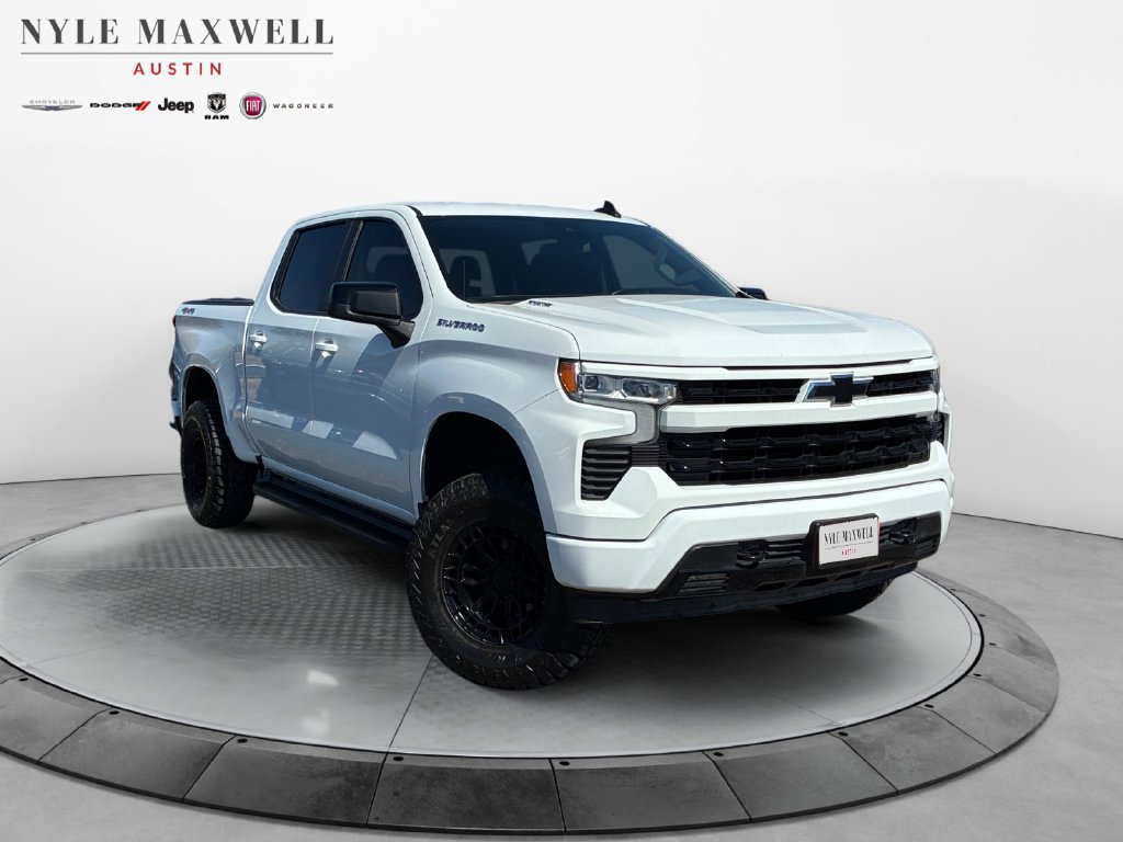 Used 2024 Chevrolet Silverado 1500 RST w/ Protection Package AWD/4WD image 2