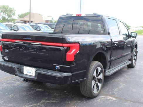 Used 2023 Ford F150 Lightning Platinum AWD/4WD image 9