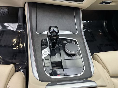 Used 2022 BMW X5 xDrive40i w/ Premium Package image 23