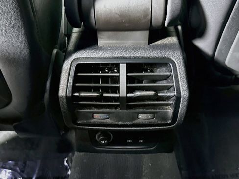 Used 2022 Audi Q3 2.0T Premium Plus AWD/4WD image 23