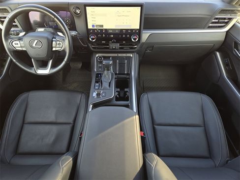 Used 2024 Lexus GX 550 w/ Cold Area Package image 26