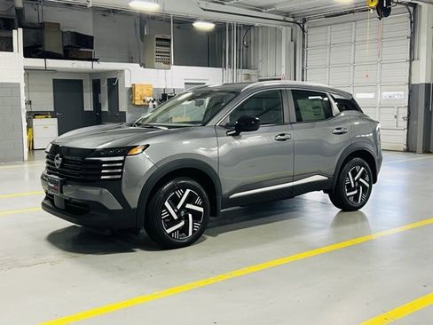 New 2026 Nissan Kicks SV image 12