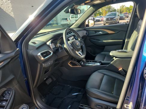 Used 2022 Chevrolet TrailBlazer ACTIV w/ Sun and Liftgate Package FWD image 15