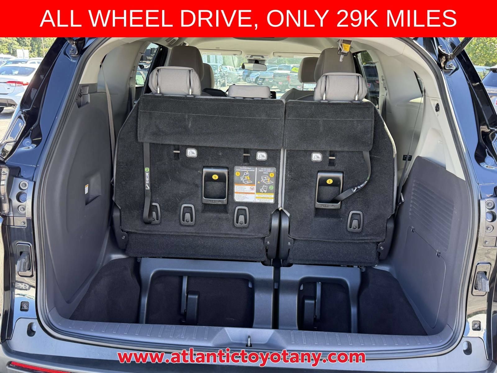 Used 2022 Toyota Sienna LE AWD/4WD image 10