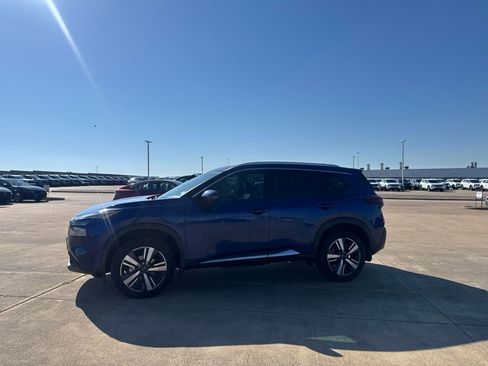 Certified 2023 Nissan Rogue SL w/ SL Premium Package FWD image 9