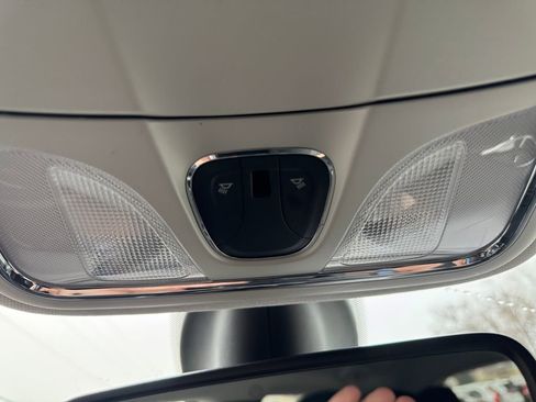 Used 2019 Jeep Cherokee Limited AWD/4WD image 31
