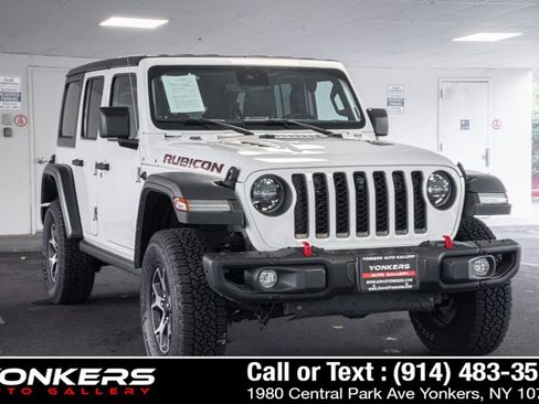 Used 2023 Jeep Wrangler Unlimited Rubicon w/ LED Lighting Group AWD/4WD image 4