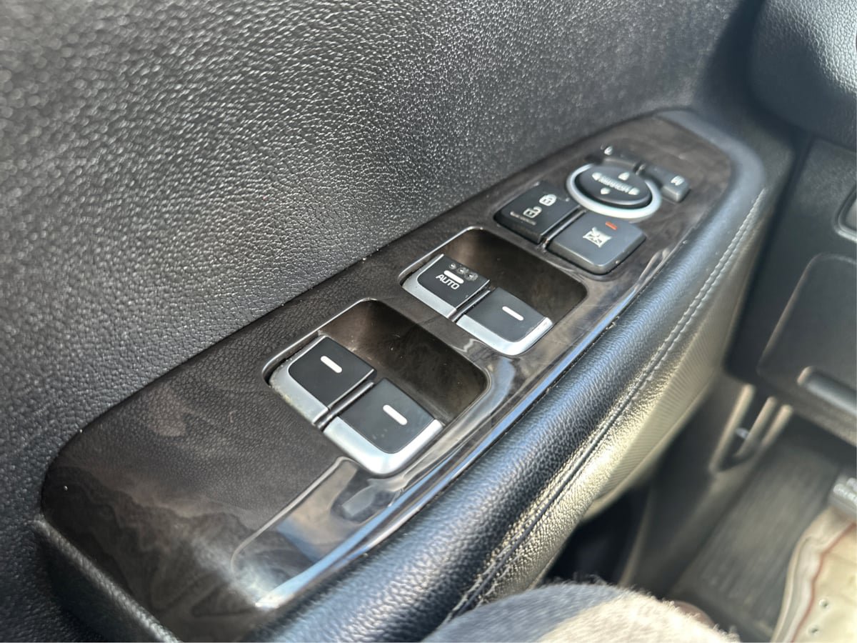 Used 2017 Kia Sorento EX FWD image 11