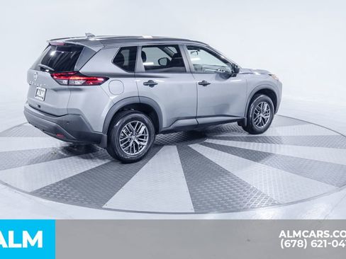 Used 2021 Nissan Rogue S image 11